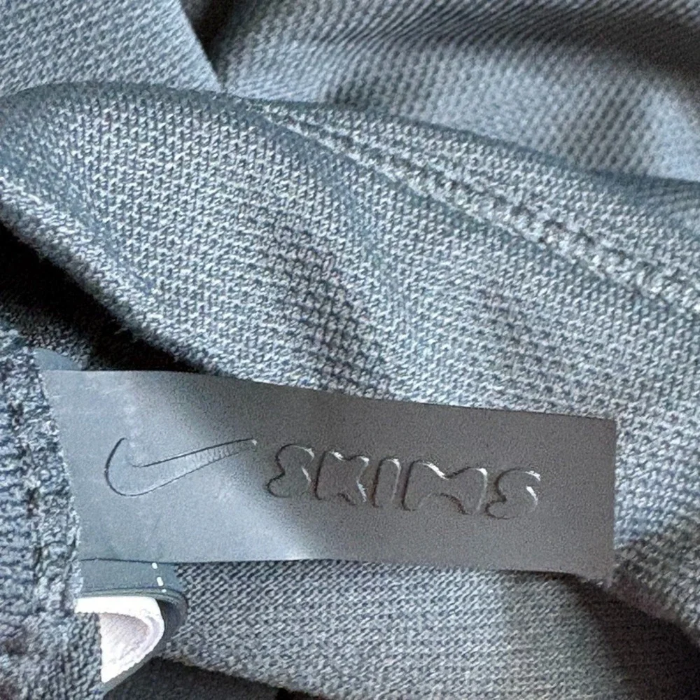 Nike new tags